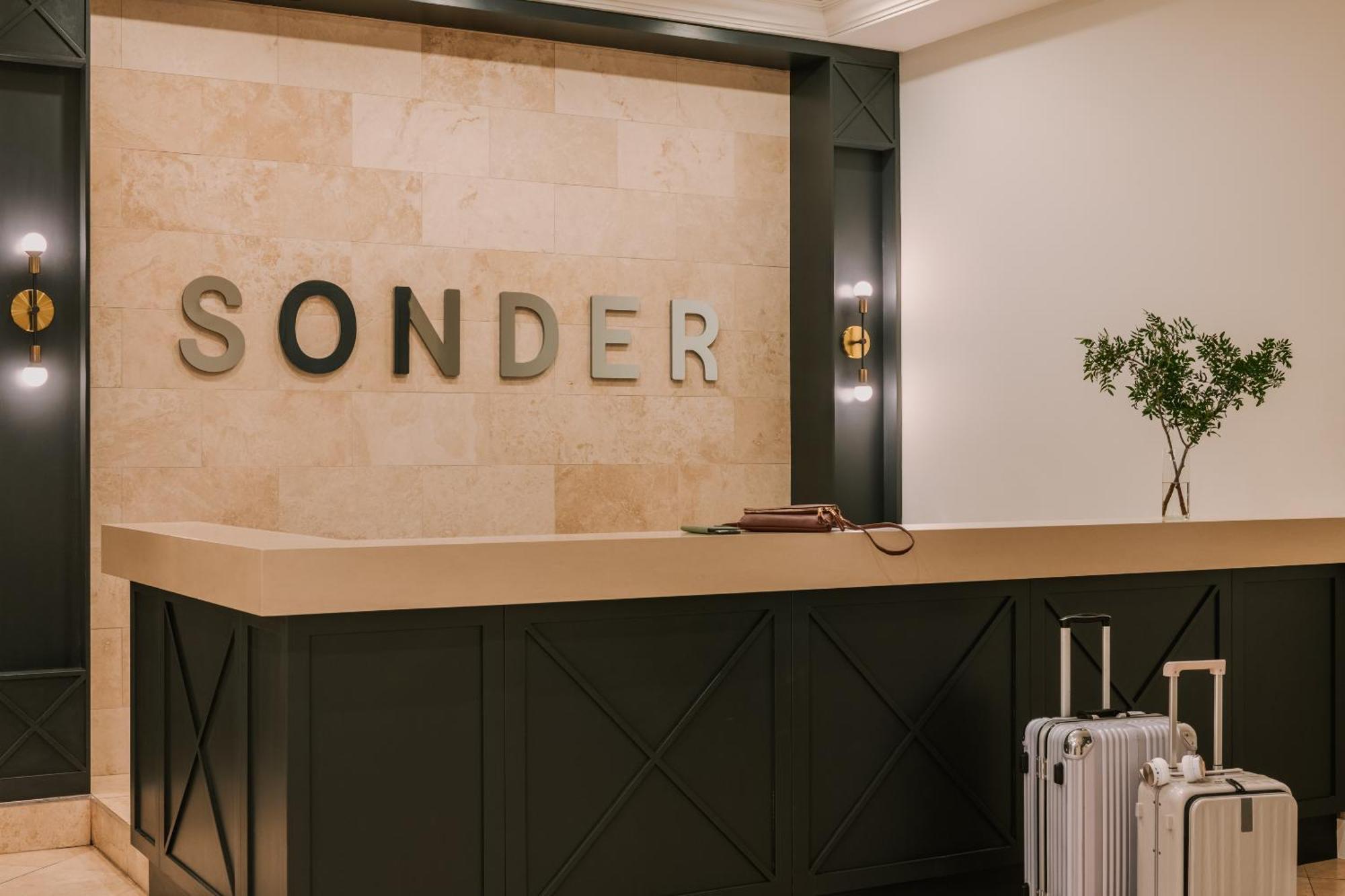 Aparthotel Sonder Le Victoria Montréal Exterior foto